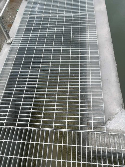 熱鍍鋅鋼格板應(yīng)用 熱鍍鋅鋼格板應(yīng)用